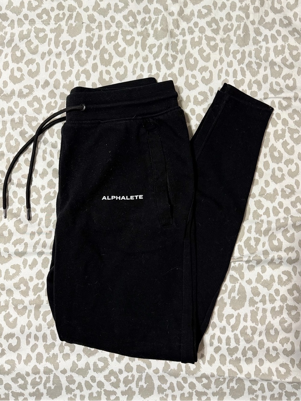 alphalete joggers